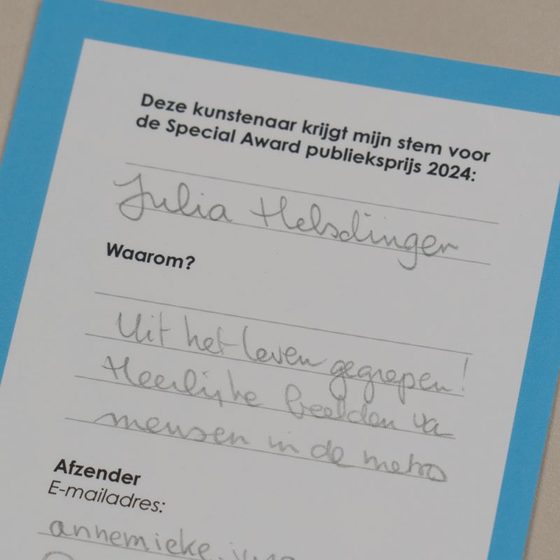 1528K2 - Julia Helsdingen - In afwachting (serie: In de metro)